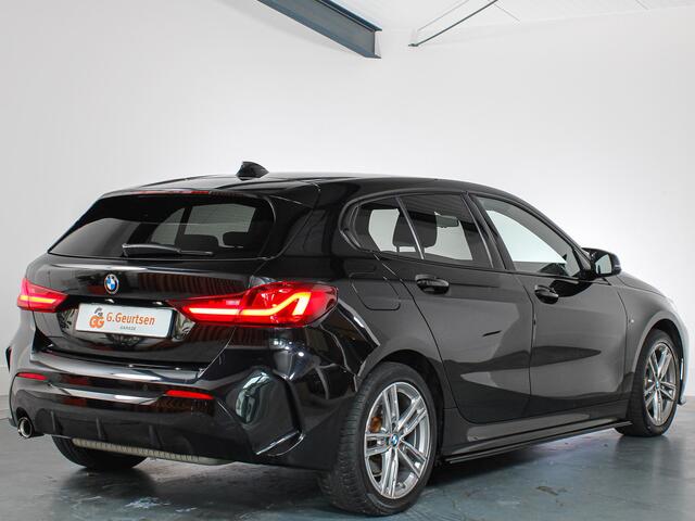 BMW 1-SERIE 118i High Executive, M-sport, LED, Navigatie, Cruise Control, Stoelverwarming, Apple CarPlay/Android Auto