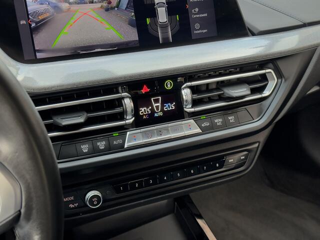BMW 1-SERIE 118i AUT7 M-SPORT EXECUTIVE EDITION LEDER NAVI CMERA DIGI-DASH APPLE-CARPLAY LED LMV PDC
