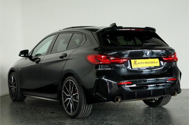 BMW 1-SERIE 120i M-Sport / Opendak / Kuipstoel / LED / Cam / CarPlay