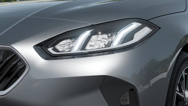 BMW 1-SERIE 120 M Sport Automaat / Sportstoelen / Achteruitrijcamera / M Adaptief onderstel / Parking Assistant / Stoelverwarming