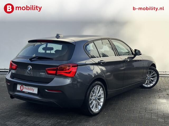 BMW 1-SERIE 118i High Executive Sportline Automaat Apple CarPlay | Achteruitrijcamera | Hifi | Driving Assist. | DAB
