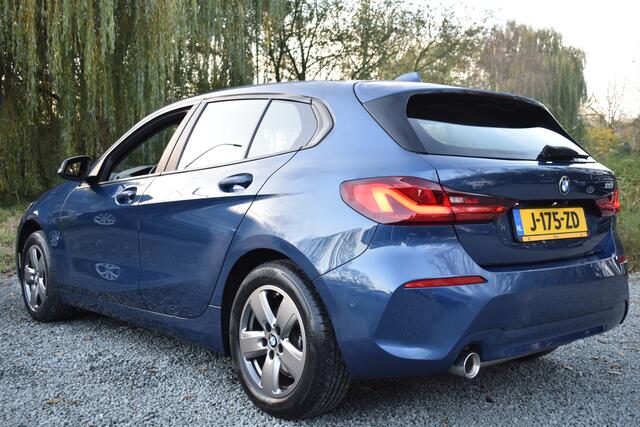 BMW 1-SERIE 118IA 140PK AUT. EXECUTIVE EDITION HEAD-UP/NAVI/CAMERA