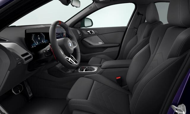 BMW 1-SERIE M135 xDrive - Pano - Driving Ass - Harman Kardon - Camera