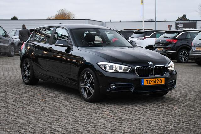 BMW 1-SERIE 118i Corporate Lease Executive NAVIGATIE/ DAB/ LED