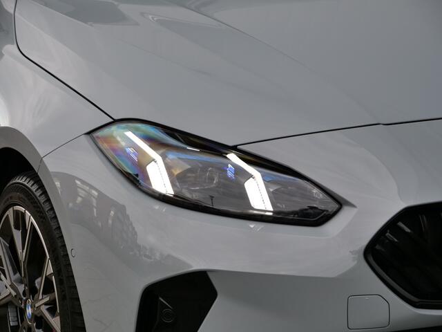 BMW 1-SERIE 116 automaat 123pk M Sportpakket Pro Stoelverwarming / Camera / Keyless entry