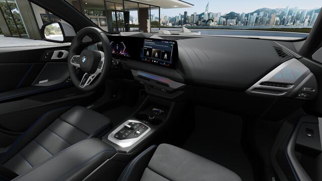 BMW 1-SERIE 120 High Executive M Sport Automaat / Sportstoelen / Adaptieve LED / Comfort Access / M Adaptief onderstel / Head-Up / Parking Assistant Plus / Stuurverwarming