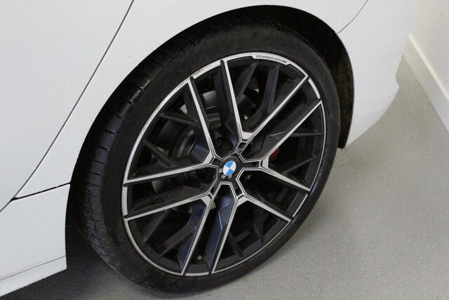 BMW 1-SERIE 128ti Business Edition Plus M-Sport | NL-AUTO+N.A.P! | CARPLAY | PANO-DAK | 266PK! | DAB | STOEL-VERW | NAVI |