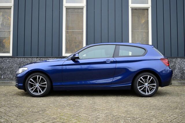 BMW 1-SERIE 118i Executive Rijklaarprijs-Garantie Navigatie Sport Interieur Airco Led