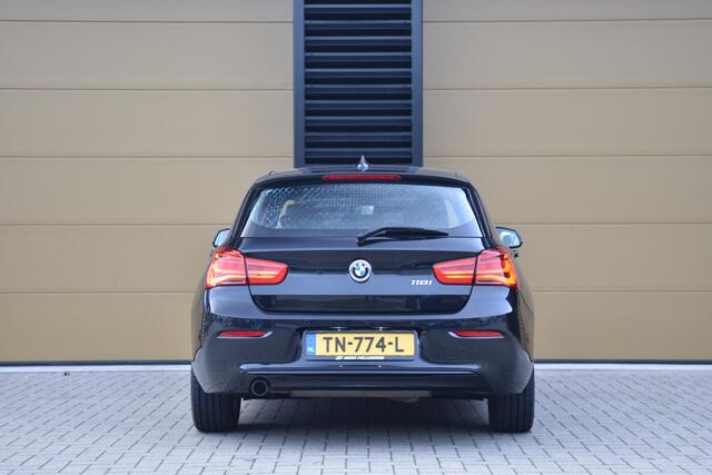 BMW 1-SERIE 118i Edition Sport Line * Sportstoelen * LED * Servotronic *
