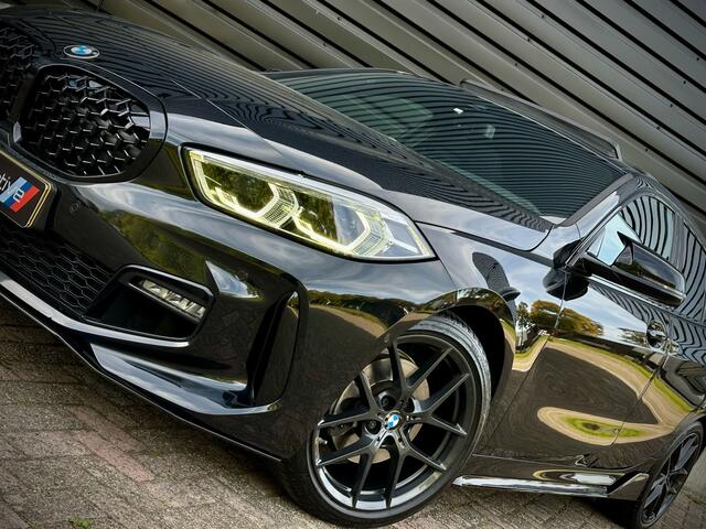 BMW 1-SERIE 118i M-PERF. M135 PANO|SCHAALSTOEL|HUD|CAMERA
