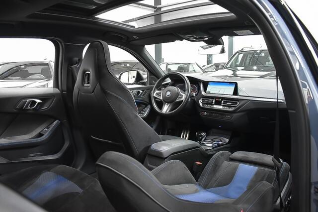 BMW 1-SERIE M135i xDrive | M-PERFORMANCE | GARANTIE | PANO | 135