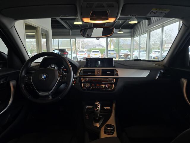 BMW 1-SERIE 118i Corporate Lease Executive / 1e Eig. / LED / Sportstoelen / PDC