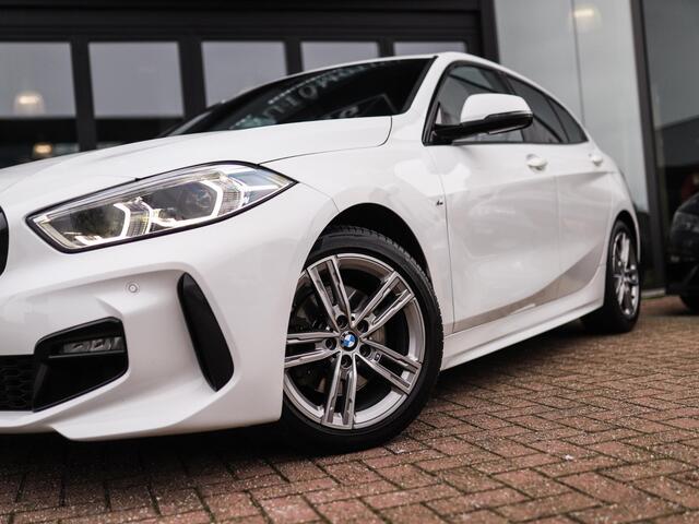 BMW 1-SERIE 118i High Executive | M-Sport | PDC | LED | Cruise Control