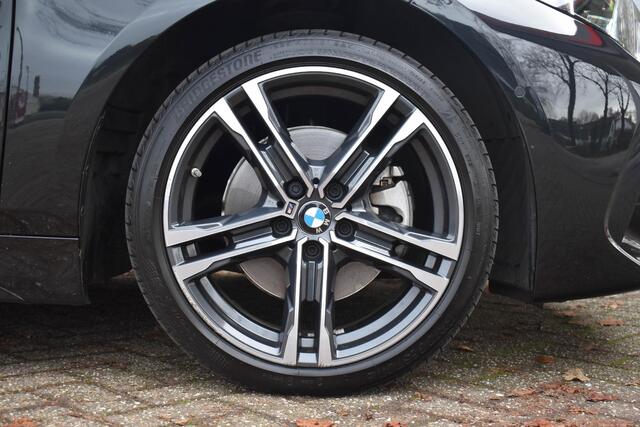 BMW 1-SERIE 118i M-Sport Pano Leder Trakhaak Camera HiFi
