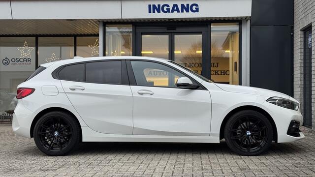 BMW 1-SERIE 118 Sportline Ed | Navi | Apple Carplay | Stoelverwarming
