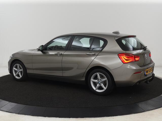 BMW 1-SERIE 118i Executive | 65.000 NAP | Cruise Control | Navigatie | Trekhaak | PDC | Bleutooth | Xenon | Automaat