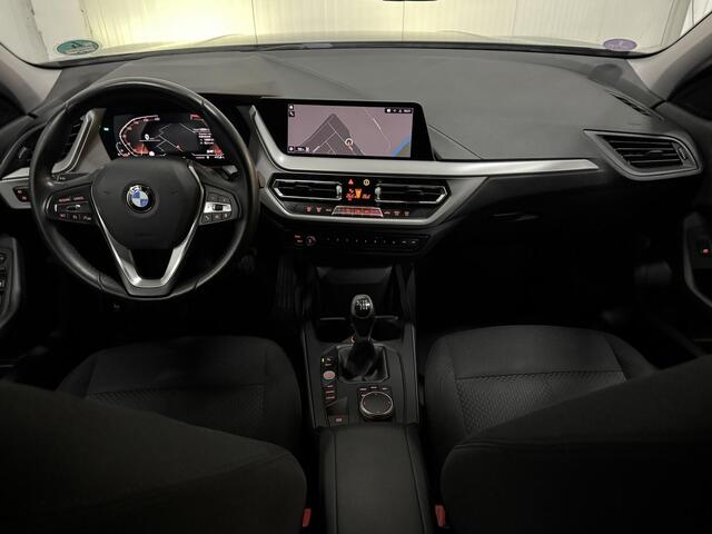 BMW 1-SERIE 118i 141 PK Executive Edition DIGI-DASH NAVI CAMERA PDC LMV