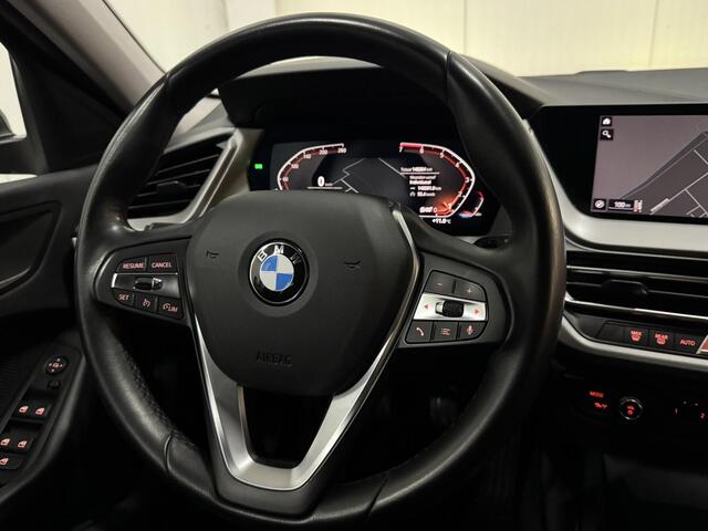 BMW 1-SERIE 118i 141 PK Executive Edition DIGI-DASH NAVI CAMERA PDC LMV