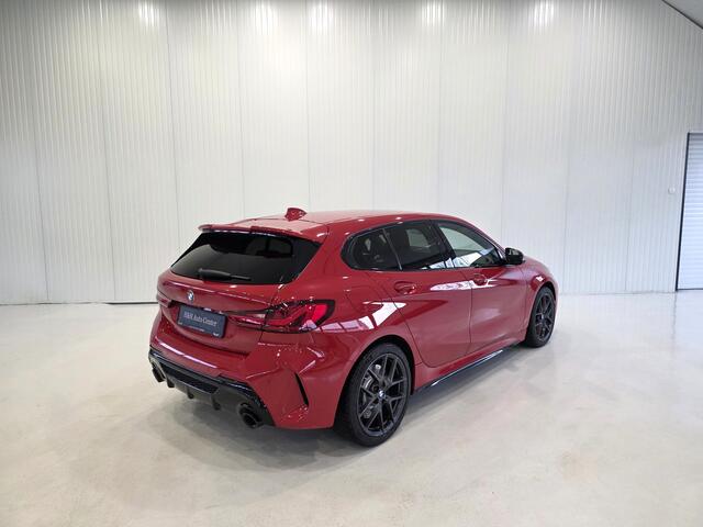 BMW 1-SERIE M135i xDrive M Performance |Fabrieksgarantie|1e eigenaar|
