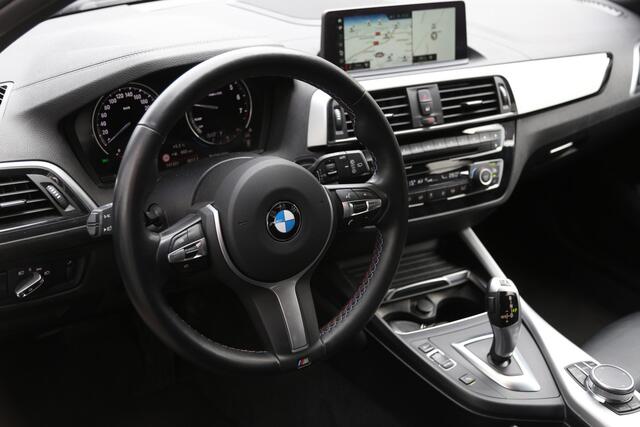 BMW 1-SERIE 118i M-Sport High Exec Autom Schuifdak HK Camera Leer Navi LED