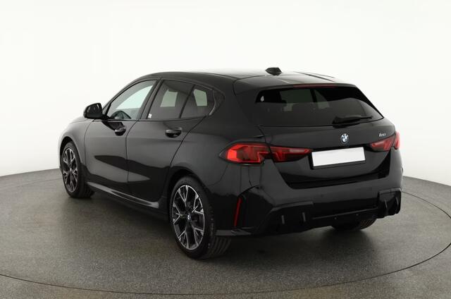 BMW 1-SERIE 120 M-Sport int+ext ACC DA-Plus Camera Shadowline 18inch