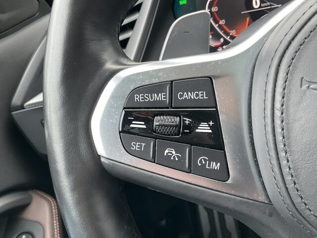 BMW 1-SERIE 120i M-Sport Automaat Pano.dak Leer Stoel/Stuurverw HUD Carplay Stoelverw Led VOL!