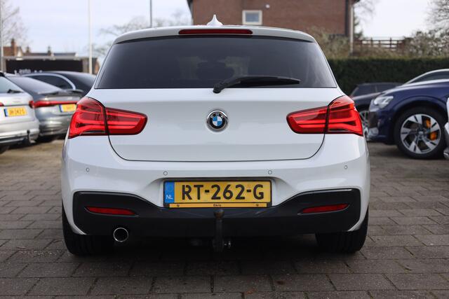 BMW 1-SERIE 116D M-SPORT AUTOMAAT | NAVI | TREKHAAK | NAP