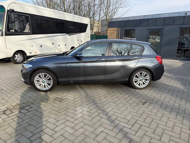 BMW 1-SERIE 118i Corporate Lease - Automaat - Clima - Navigatie - Origneel NL - Volledig Onderhouden - NAP