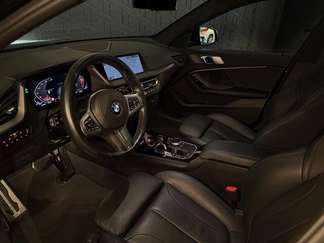 BMW 1-SERIE 120i Business Ed | M-performance | Leder | CarPlay