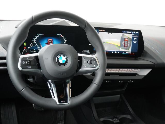 BMW 1-SERIE 120 M Sport Design Edition | M-Sport Pro | Head-Up | Comfort Access | Driving Assistant Plus | Harman Kardon | Panoramadak |