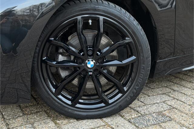BMW 1-SERIE 118i M-Sport | Stoelverwarming | Live Cockpit Prof. | Carplay | PDC V & A