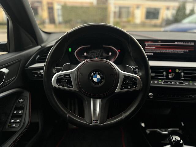BMW 1-SERIE 128ti M Sport Automaat/Stoelverwarming/Navi/Tel/Parkeerhulp.