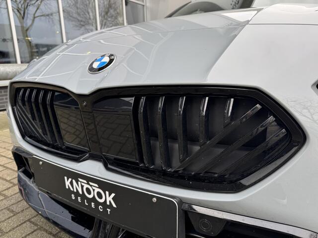 BMW 1-SERIE 120 M Sport Pro / Panoramadak / Head Up / Live Cockpit professional / Comforttoegang / Adaptief M-onderstel / Sportstoel / 360 Camera / Driving Assistant /