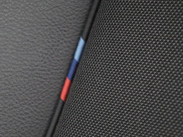 BMW 1-SERIE 128ti Business Edition | Panoramadak | Stoelverwarming | Sfeerverlichting | Carplay | Cruise Control