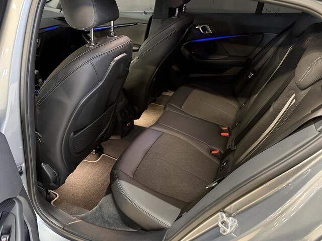 BMW 1-SERIE 116i Business Edition | Apple Carplay | Navi | Origineel NL | Dealeronderhouden