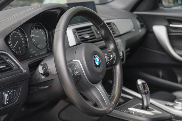 BMW 1-SERIE 118i M-sport 136pk Schuifdak M140i look Sportinterieur leder NLauto DAB Clima Cruise 18" LMV