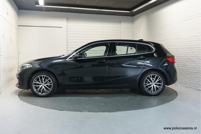 BMW 1-SERIE 118i High Exec Automaat | Carplay | DAB+ | LED | Dealer