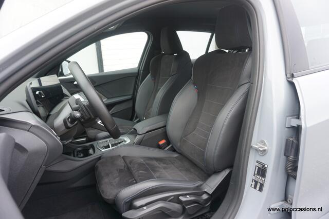 BMW 1-SERIE 120 M-Sport | 19 inch | NL Auto | Live Cockpit | Carplay