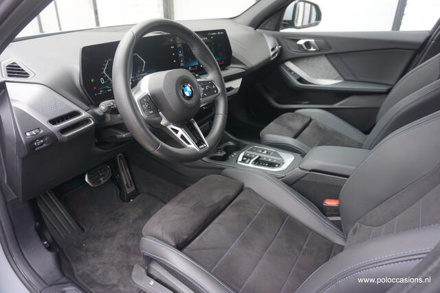BMW 1-SERIE 120 M-Sport | 19 inch | NL Auto | Live Cockpit | Carplay