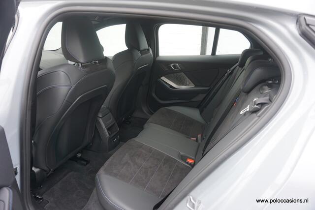 BMW 1-SERIE 120 M-Sport | 19 inch | NL Auto | Live Cockpit | Carplay