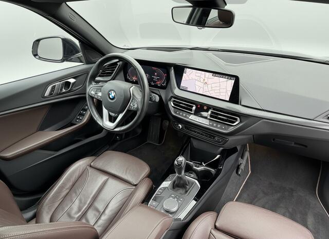 BMW 1-SERIE 118i High Exe Edition 140pk, Navi | Sport-Leder