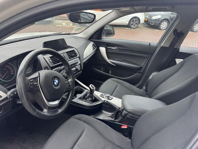 BMW 1-SERIE 116i 5Drs Airco Navi Led Xenon M Wielen NAP