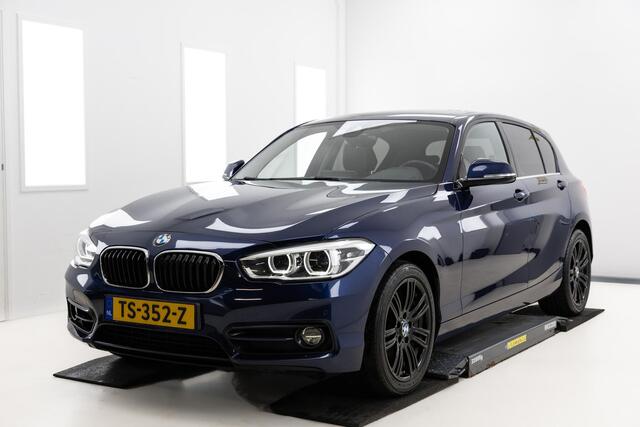 BMW 1-SERIE 118i High Executive, Sport Line, Uniek! LCI, Navi, Keyless, Leer, Automaat!