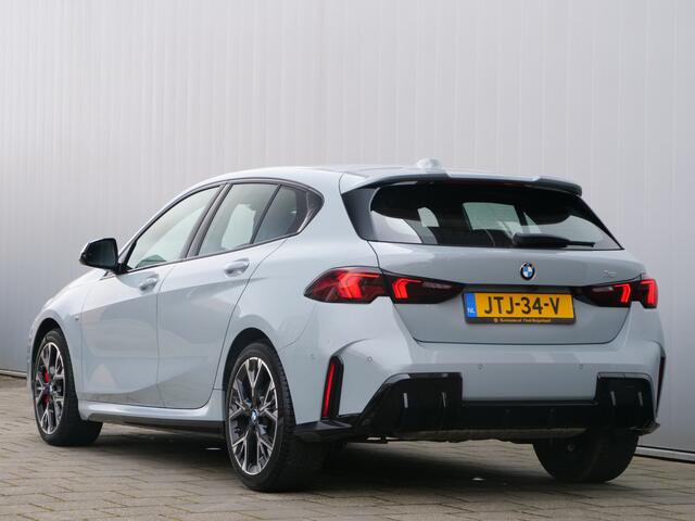 BMW 1-SERIE 116 automaat 123pk M Sportpakket Pro Stoelverwarming / Camera / Keyless entry