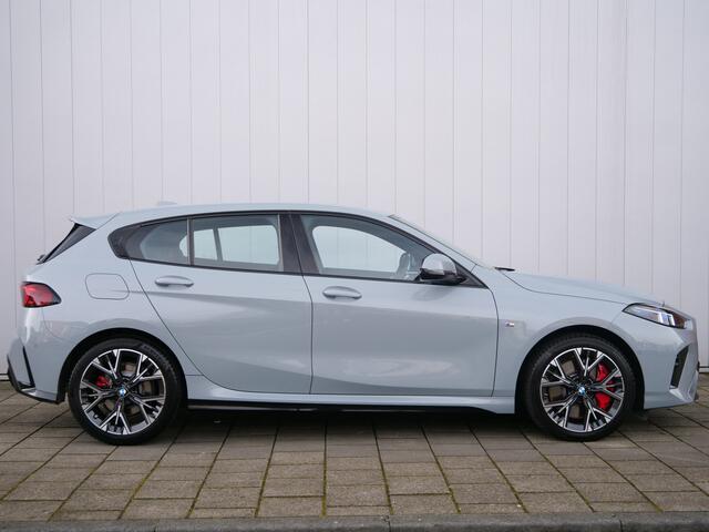 BMW 1-SERIE 116 automaat 123pk M Sportpakket Pro Stoelverwarming / Camera / Keyless entry