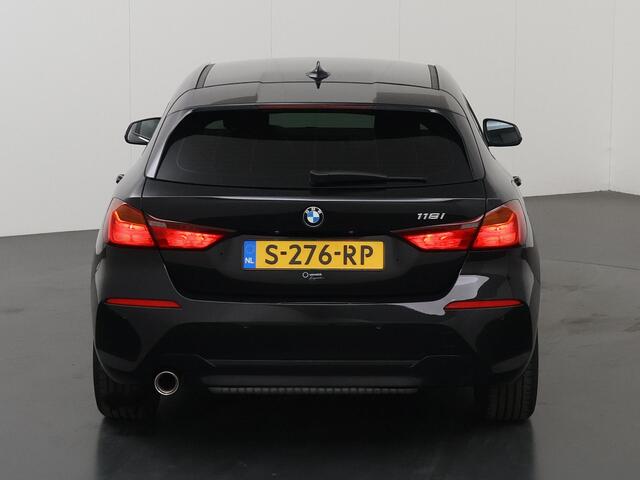 BMW 1-SERIE 118i Introduction Edition | Navigatie | Parkeersensoren | Climate Control | Cruise Control |