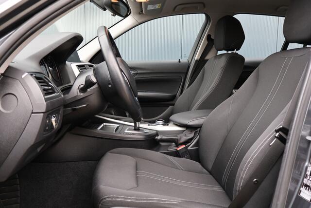 BMW 1-SERIE 118i Executive Automaat | NL Auto | LED | Climate Control Parkeersensoren