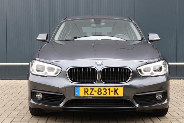 BMW 1-SERIE 118i Executive Automaat | NL Auto | LED | Climate Control Parkeersensoren