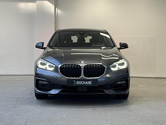 BMW 1-SERIE 118i Sport Line Executive | 1e-EIG | TREKHAAK | STUUR/STOEL.V.W. |