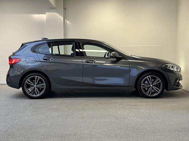 BMW 1-SERIE 118i Sport Line Executive | 1e-EIG | TREKHAAK | STUUR/STOEL.V.W. |